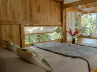 Harmony Botanical Garden Stay - 300 Plant Species, Natural Stream and Small Pool 邦美蜀住宿飯店