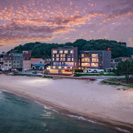 Apex Hotel