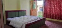 Coachman Homestay - parking