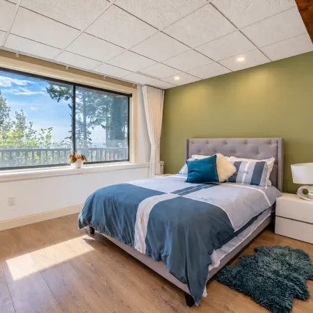 Cozy Two-Bedroom Suite