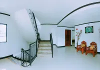 Hymn's Tourist Inn