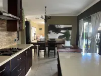 Fourways Luxury 5-Bed Home Hotels in Chartwell
