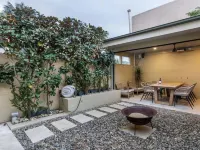 Millers Point Home Harbourside Hotels in Millers Point