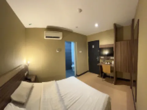 Havona Hotel @ Permas Jaya - Self Check-In Hotels in Masai