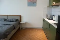 Gia Hotel & Serviced Apartment- Nhon Trach 仁澤縣住宿飯店