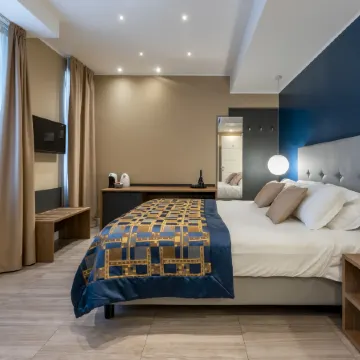 MAZZINI SUITES Отели рядом с достопримечательностью «Ла Скала»