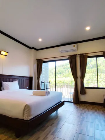 รูปภาพของโกลด์เด้นแซนด์ เขาหลัก รีสอร์ท