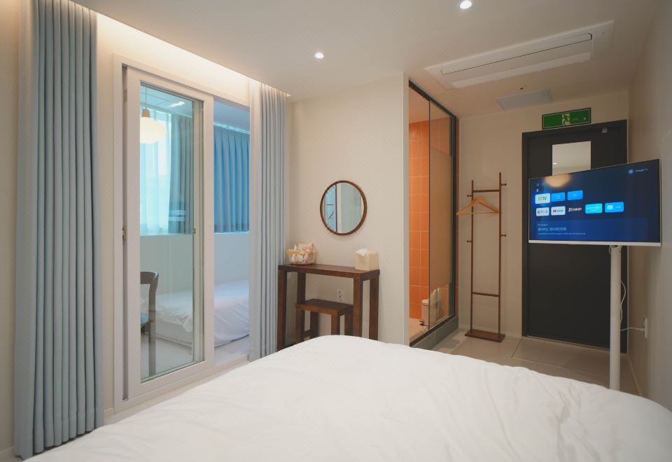 스테이 헬로 홍대 신촌