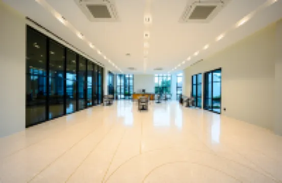 Grand The Room Hotel 甘烹碧酒店