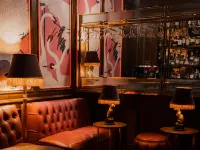 House of Gods Royal Mile Hotels near غراسماركت