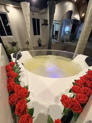 BMF Homestay Jacuzzi Villa 2 - Homestays