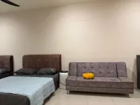Cozy Nest 4-5pax Studio Near UTM/ Paradigm/ JB - parking