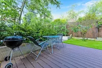 Charming Modern Chic Pad Summer House 알렉산드라 궁 주변 호텔