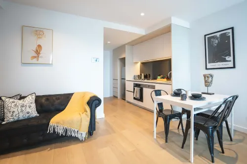 1B1B Condo with Bay &River Views - พร้อมอาหารเช้า