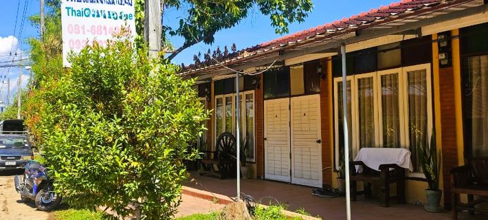 Thai Gallery Baantawai Hotels in Hang Dong District