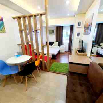 Contemporary Maison Studio Unit at Ortigas Center Pasig Dining/Meeting Rooms