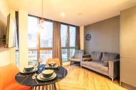 Stunning 2 & 3 Bed Apartments in Central Manchester with Security