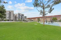 Rosebery Comfort 2BR Apt Near CBD Hotels near Bindon Place Playground