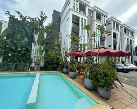PLATINUM TEN MILE Hotels in Insein