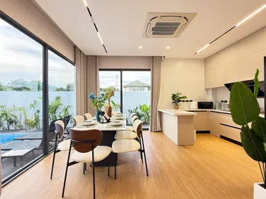 รูปภาพของวิลล่าหรูพร้อมสระว่ายน้ำ ใกล้ตัวเมืองเชียงใหม่ 4 ห้องนอน 5 ห้องน้ำ