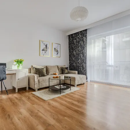 Lumina stylish apart with parking in City Center
