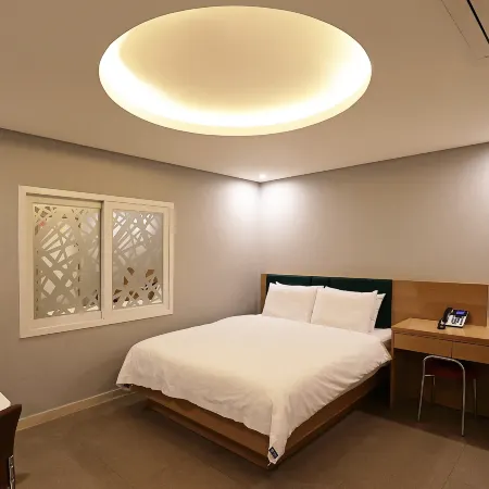 Busan Songjeong Gem