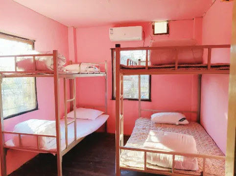 Red Bridge Restaurant Hostel