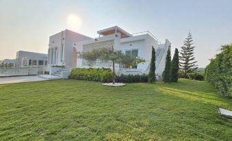 Grand Colline Pool Villa Khao Yai