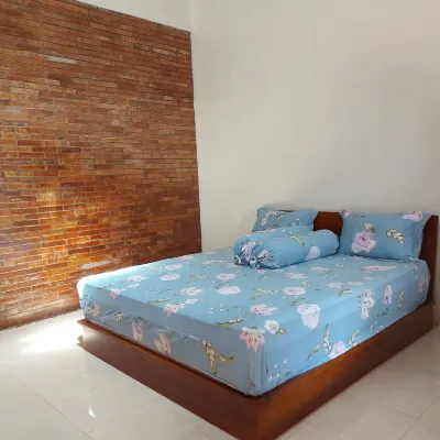 Rumah Cattleya Ixora Hotels near Plaosan Temple