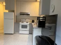 Cozy 2BR Private Suite | Near Transit | Quiet Area Hotels in Vancouver
