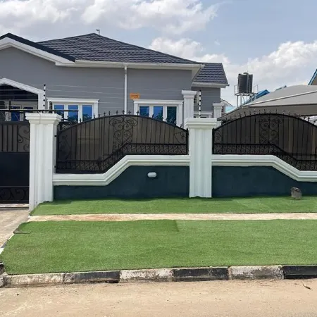 Devon's 5BR pool villa, gated in Sun City Estate, Abuja