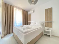 The Green Paradise Apartments - Pools