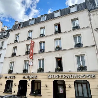 Hotel Ariane Montparnasse by Patrick Hayat Отели рядом с достопримечательностью «Станция RER Denfert Rochereau»