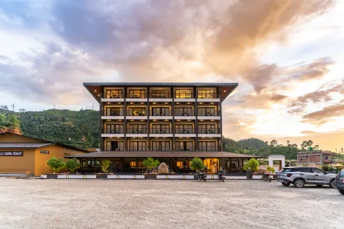 Triple Crown Resort - Desayuno