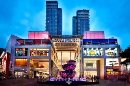 A Comfy & Stylish Studio in Empire Damansara Отели рядом с достопримечательностью «Surian Residences»