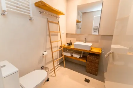 | Morpheas | Modern Lux Apt 5' from Kos DT & beach Отели рядом с достопримечательностью «Lambi beach»