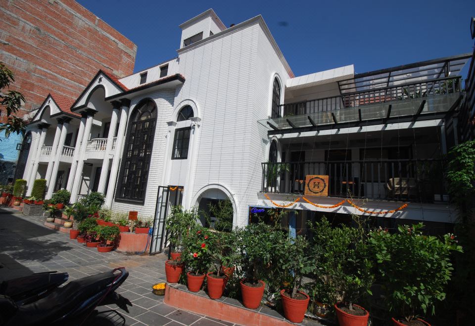 hotel overview picture