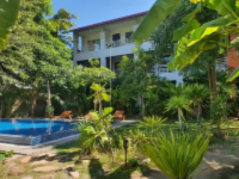 Kep Arunrass Boutique