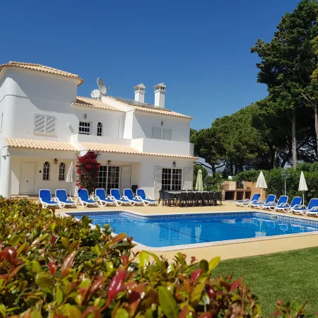 7 Bedroom Private Villa Tenazinha II, with heated pool