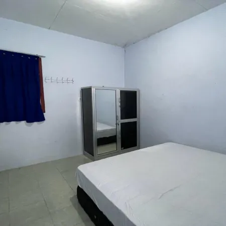 Hotel O Kost Btnompo Near SDI Bontosallang Hotels in Gowa