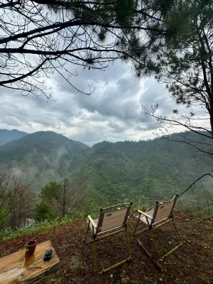 Farmer's Hill Campsite Mountain-View Tent (3-7 P)