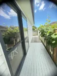 Modern Private 2BR Unit in Takapuna | Parking - Guest houses