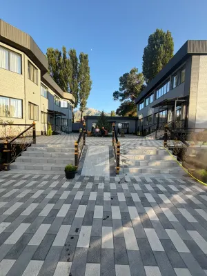 Kol-Ukok Hotel 酒店