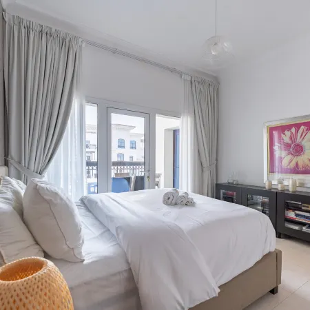 Luxury 2BHK | Near Yas Waterworld & Warner Bros