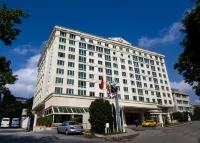 Akgun Istanbul Hotel Отели рядом с достопримечательностью «Шубы Кожа Меха в Стамбуле LUXURY FUR COLLECTİON»
