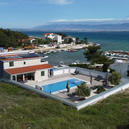 Villa Sana Hotels in Vir