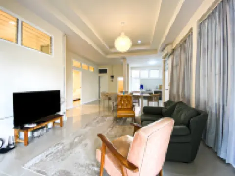 บ้านรับลม (Sand House)