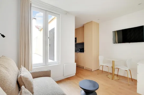 Modern studio - 2 P - Montreuil