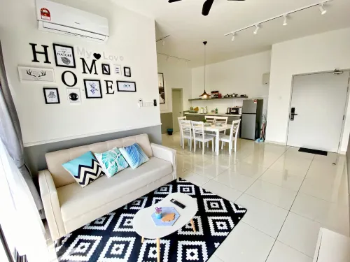 Decozy 8.0 Ipoh Town Condo (10pax)
