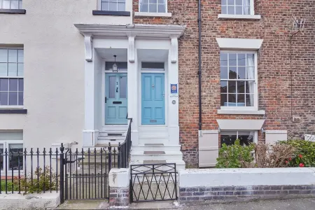 Host & Stay | Austen House Отели рядом с достопримечательностью «Whalebone Arch»